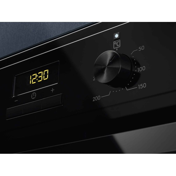 Ներկառուցվող վառարան ELECTROLUX EOF3H50BK 