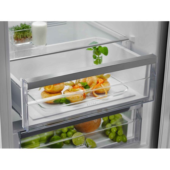 Холодильник ELECTROLUX RNT7ME34K1 