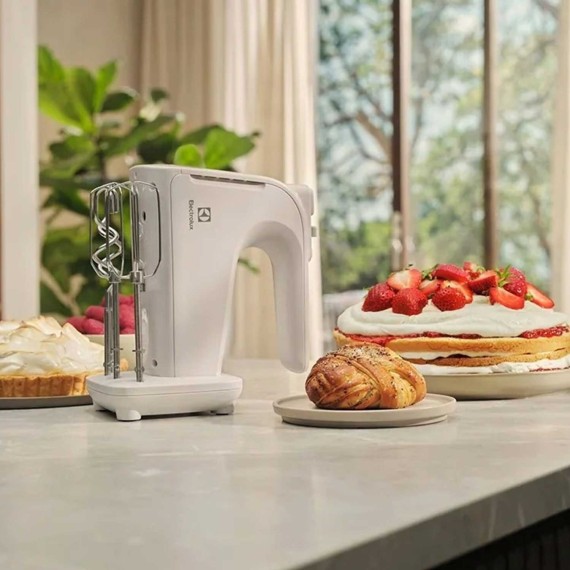 Mixer ELECTROLUX EHM4W 