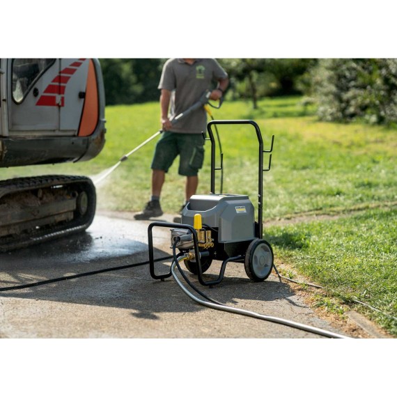 Мойка високого давления KARCHER PRO 1.367-900.0 HD 6/15-4 M Classic *EU 