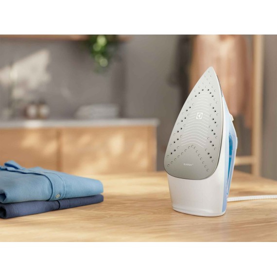 Утюг ELECTROLUX E5SI2-4CB 