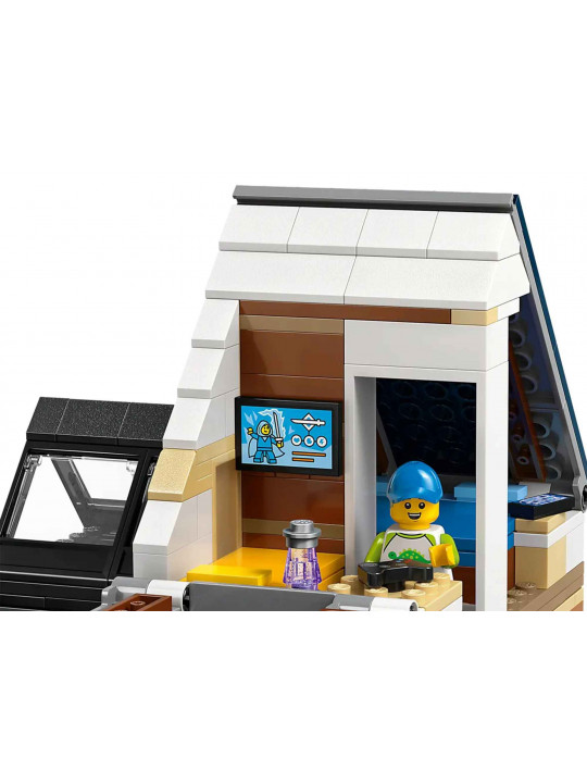 Կոնստրուկտոր LEGO 60398 City Ընտանեկան Տուն և Էլեկտրական Մեքենա 