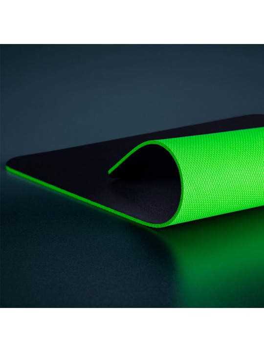 Մկնիկի գորգ RAZER Gigantus V2 Medium Mat (Black) (RZ02-03330200-R3M1)