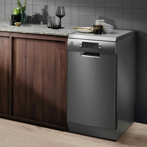 Посудомоечная машина ELECTROLUX ESS64321SX 