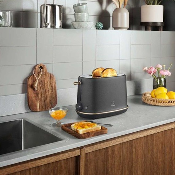 Тостер ELECTROLUX E7T1-6BP 