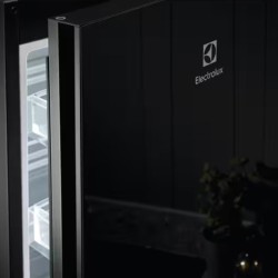 Refrigerator ELECTROLUX LNT7ME36K2 