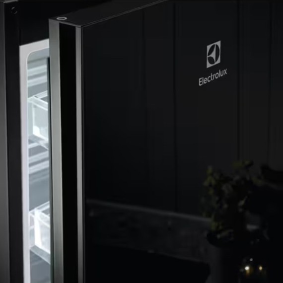 Refrigerator ELECTROLUX LNT7ME36K2 