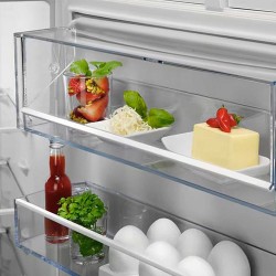 Refrigerator built in AEG TSC7G181ES 
