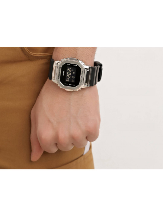 Ձեռքի ժամացույցներ CASIO G-SHOCK WRIST WATCH GM-5600-1DR 
