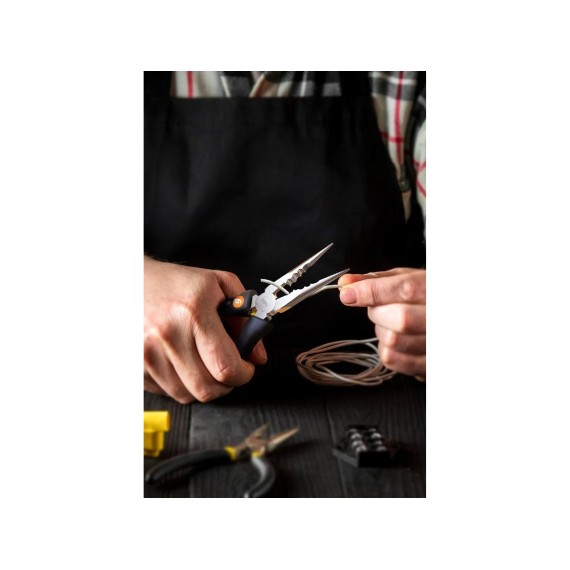 Flat-nose plier DELI HT2106C 