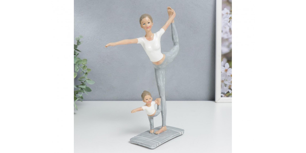 Decorate objects SIMA-LAND MOTHER WITH DAUGHTER IN POSE OF DANCER 25.5x6.5x19.5 7077661