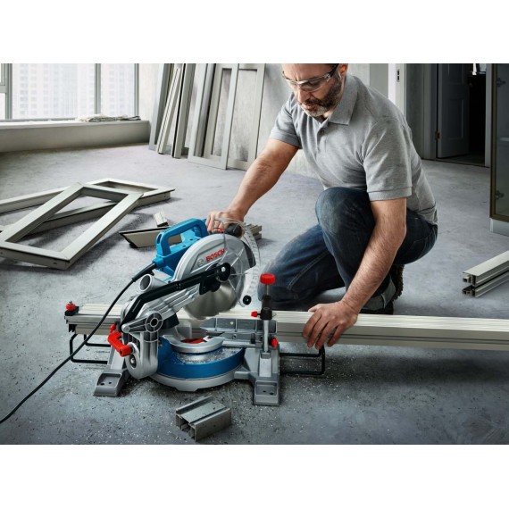 Angle cutting saw BOSCH GCM 216 