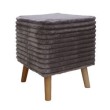 Stools & poufs