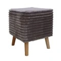 Stools & poufs