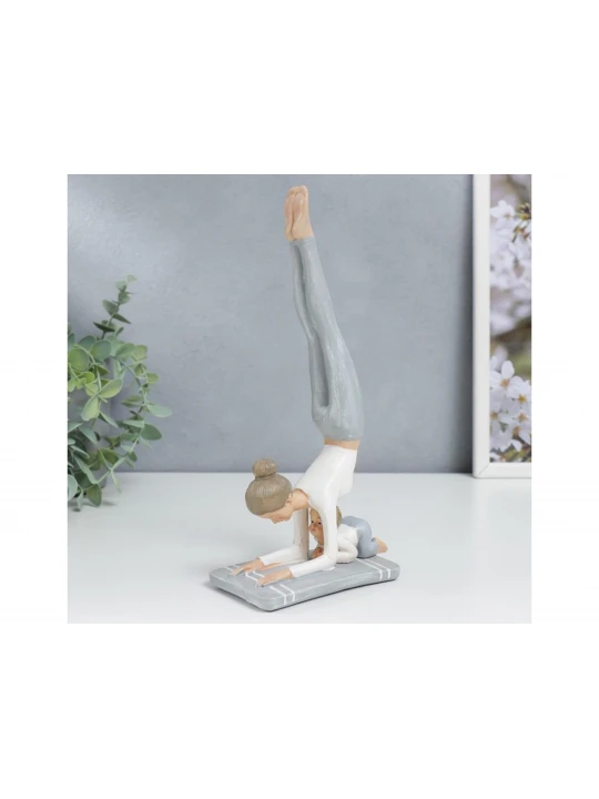 Декоративные акссесуары SIMA-LAND MOM IN FOREARARM STAND WITH BABY 24x6.5x11 (7077660)