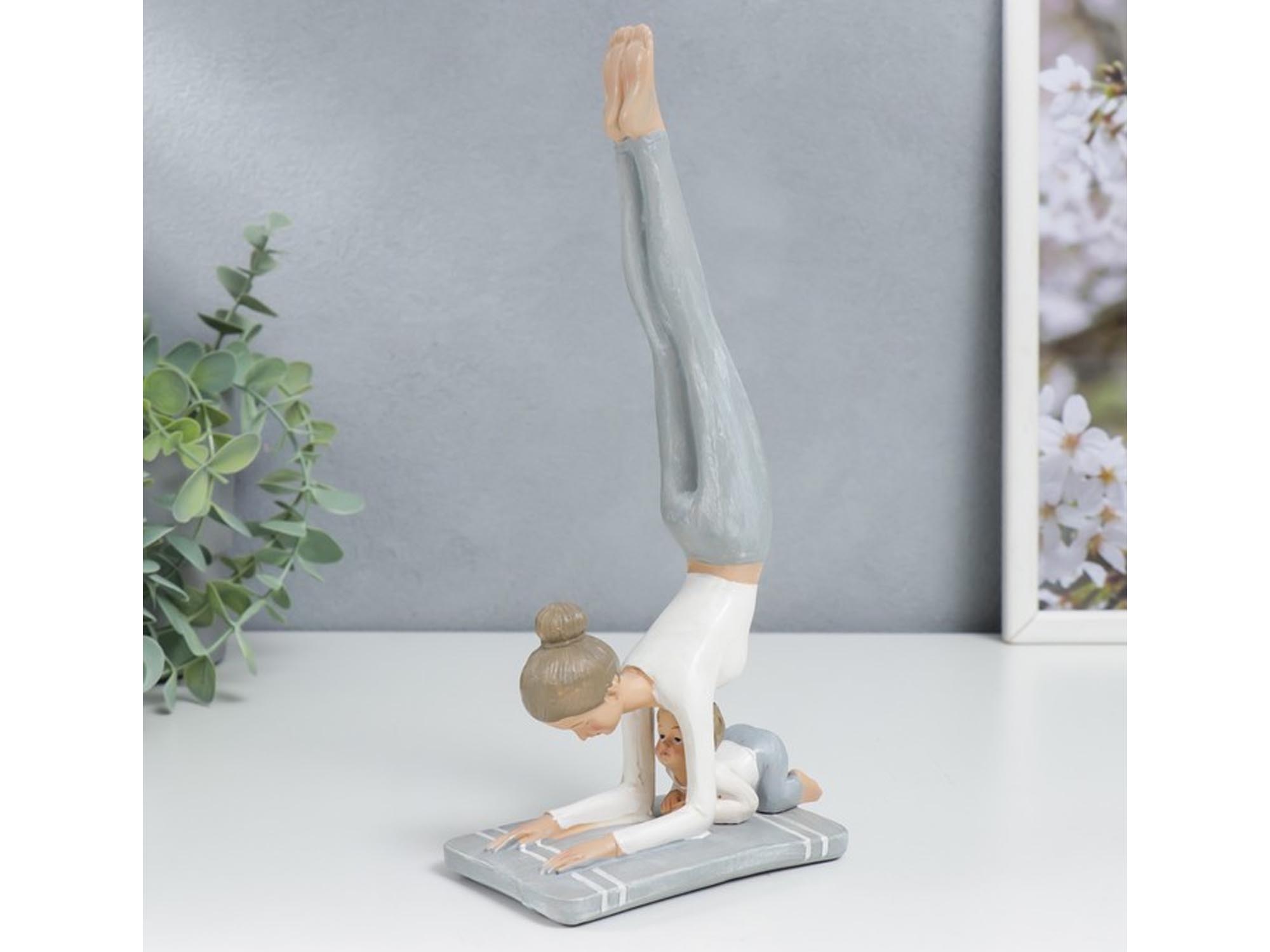 decorate objects SIMA-LAND MOM IN FOREARARM STAND WITH BABY 24x6.5x11